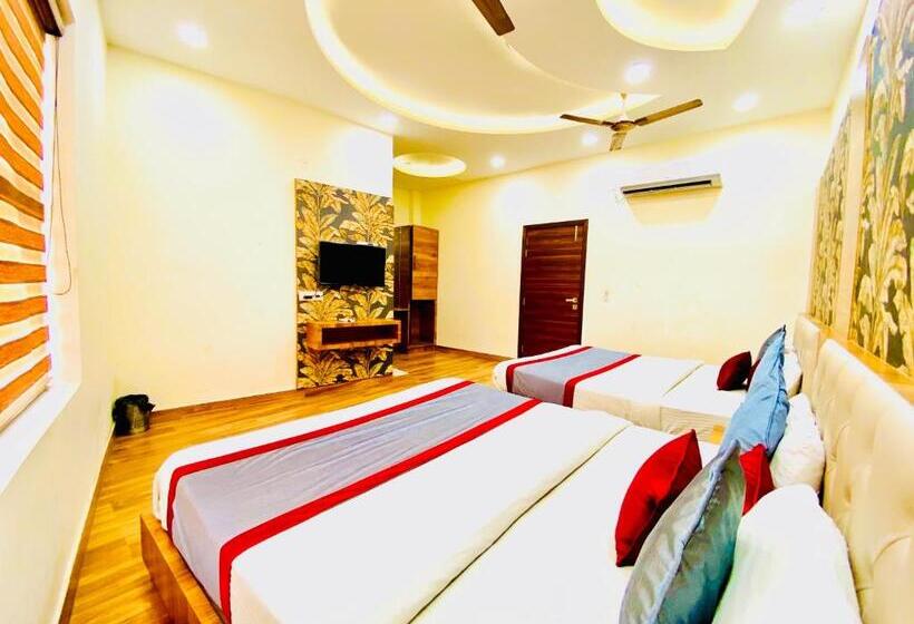 スイート（家族用）, Avista