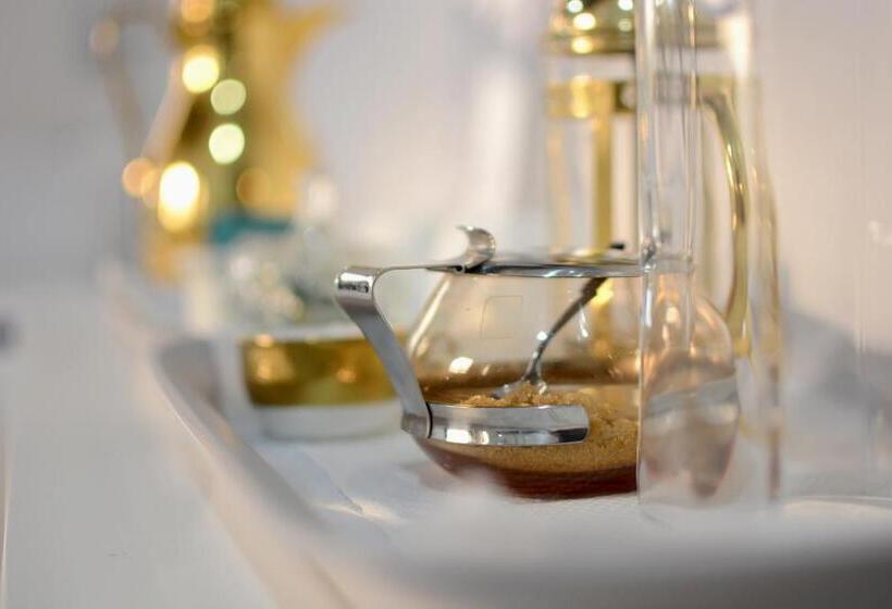 סוויטה משפחתית, Gmb Arte