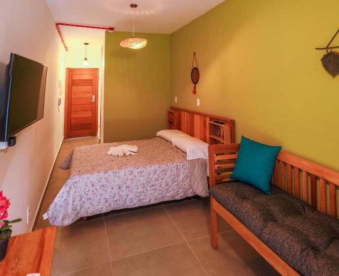 سوییت لوکس, Mandala Beach