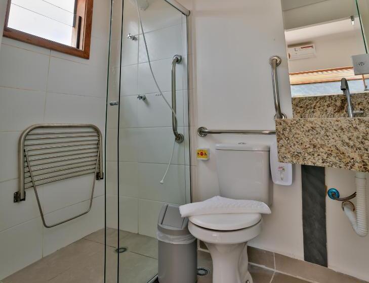 سوییت خانوادگی, Mandala Beach