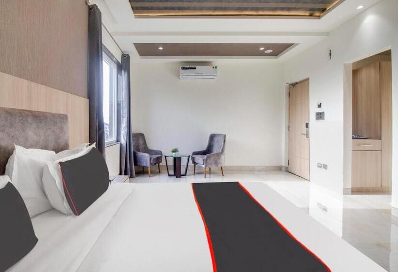 三人经典房间, Super Collection O Bareilly Near Satellite Bus Stand Formerly Amber Heights