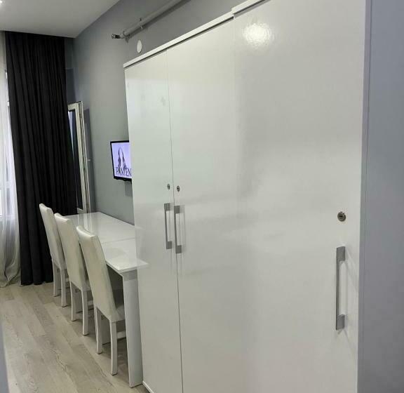 اتاق اکونومی, Erdem Pension