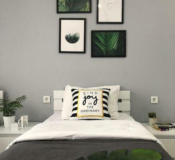 اتاق استاندارد سه نفره, Erdem Pension