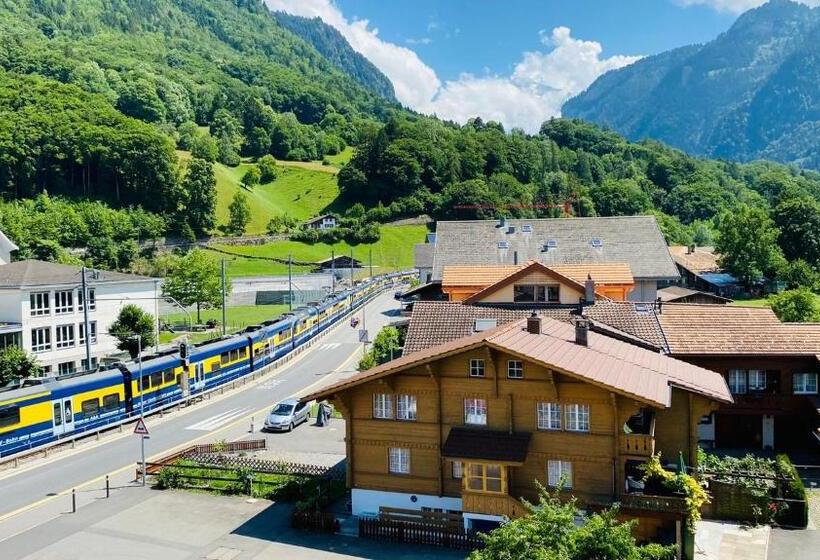 标准间带阳台, Christina