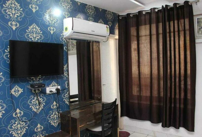 트리플 클래식 룸, O Food Plaza