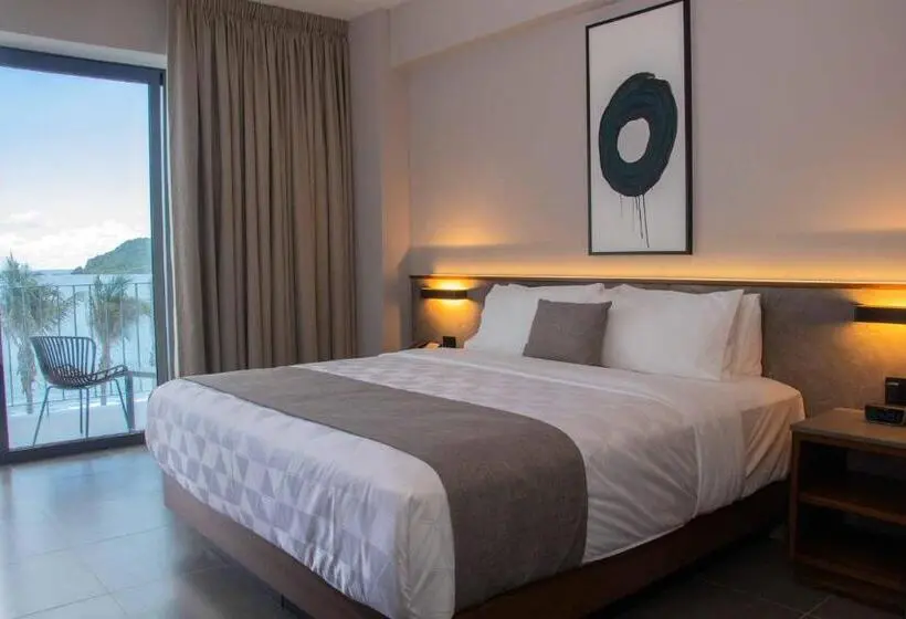 キングサイズベッドのデラックスルーム, Viaggio Resort Mazatlan