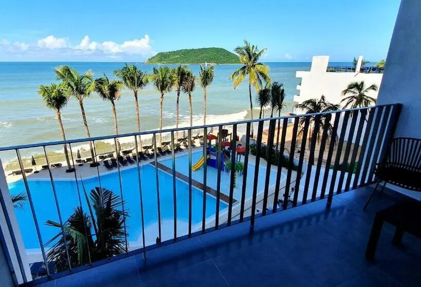 キングサイズベッドのデラックスルーム, Viaggio Resort Mazatlan
