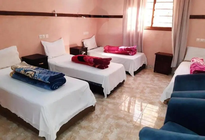 スタンダード4人部屋, Auberge De La Vallée