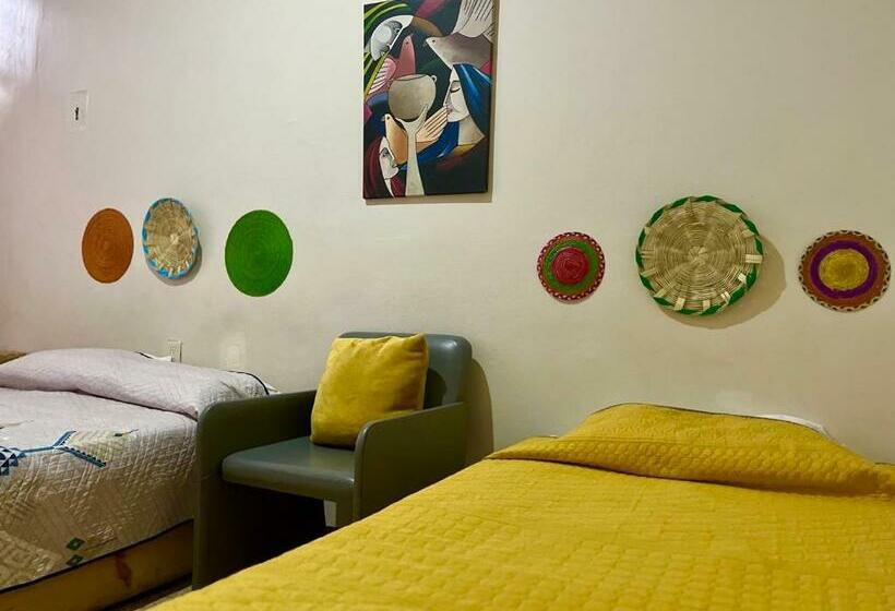 اتاق استاندارد سه تخته با سرویس بهداشتی مشترک, Casa Cempoal