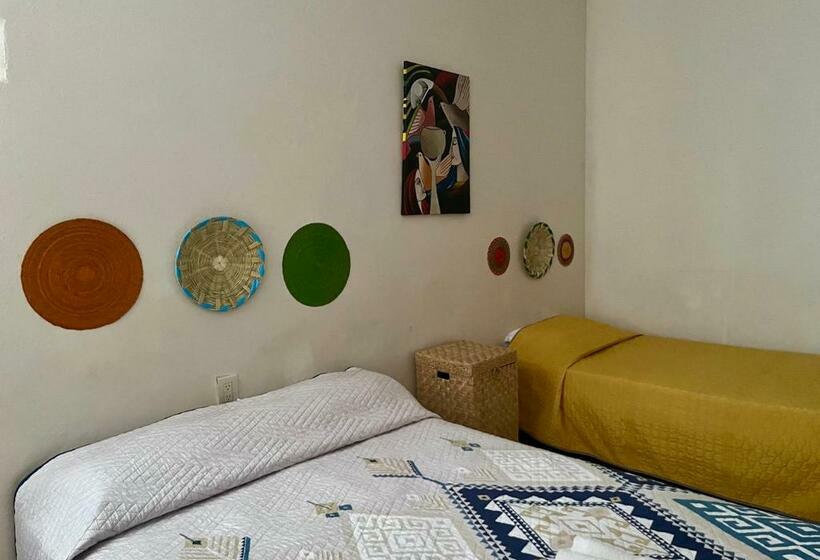 اتاق استاندارد سه تخته با سرویس بهداشتی مشترک, Casa Cempoal