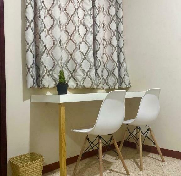 اتاق استاندارد با سرویس بهداشتی مشترک, Casa Cempoal