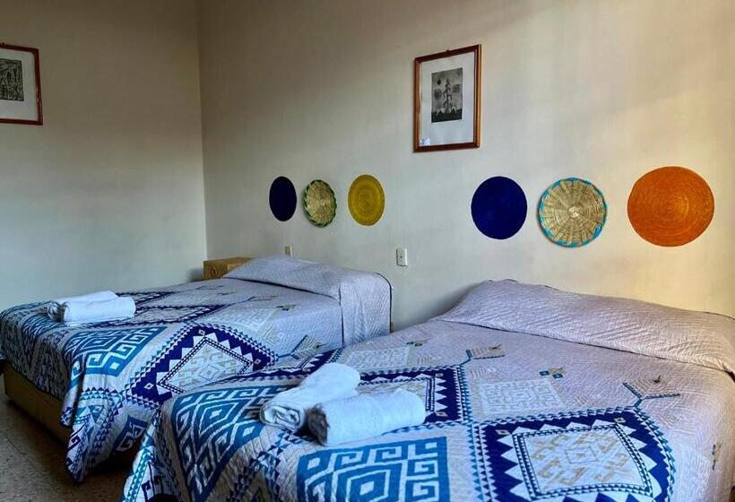 اتاق استاندارد چهارنفره با سرویس بهداشتی مشترک, Casa Cempoal