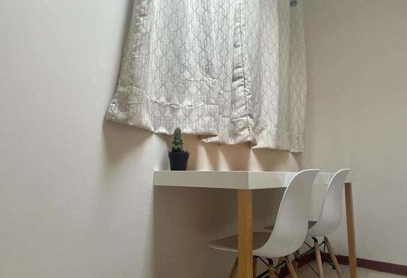 اتاق استاندارد سه تخته با سرویس بهداشتی مشترک, Casa Cempoal