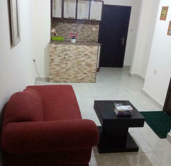 استودیوی استاندارد, الفارس الوسيم للشقق الفندقيه