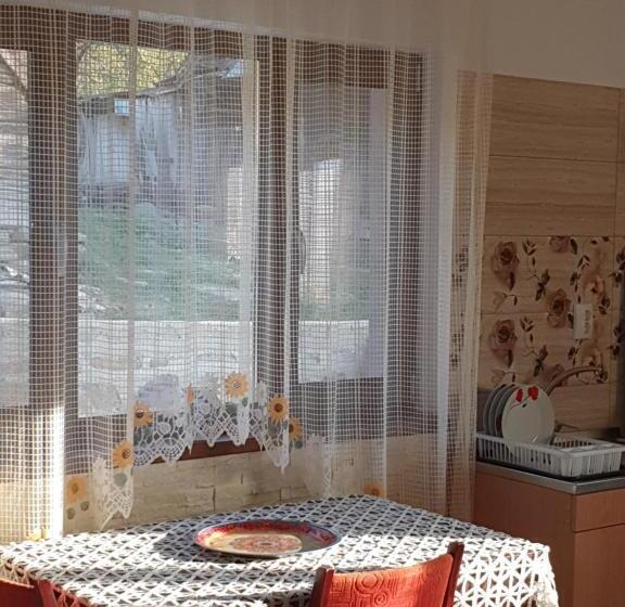 标准间, Casa Hera