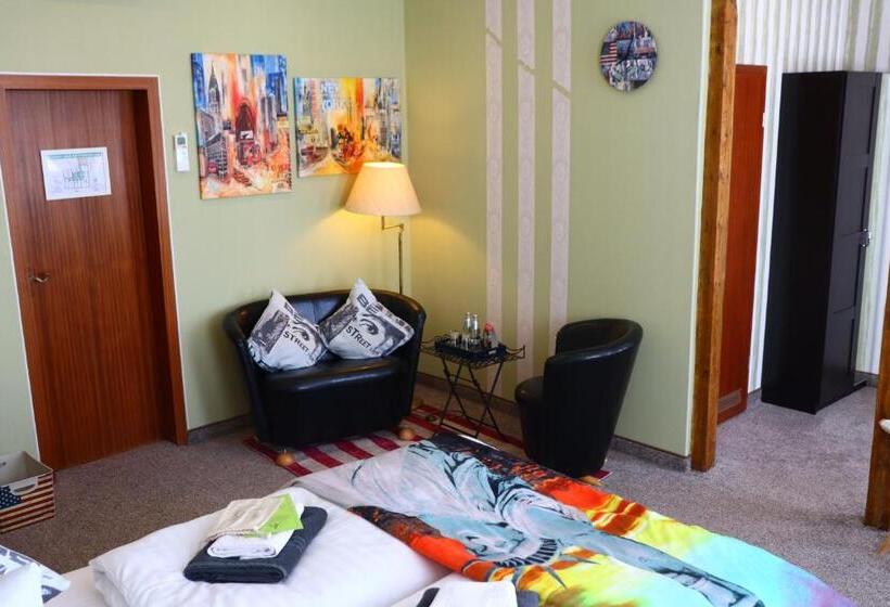 Номер Стандарт, Boulevardhotel Sängerstadt Alle Zimmer Klimatisiert