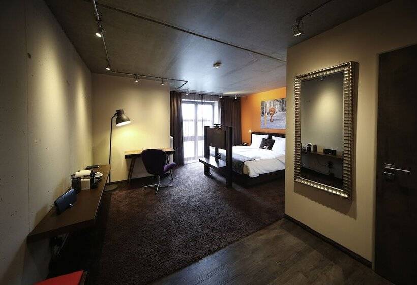 חדר קומפורט, Altes Stahlwerk Business & Lifestyle