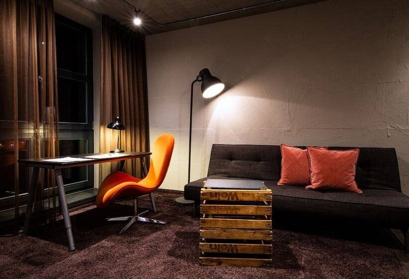 חדר קומפורט, Altes Stahlwerk Business & Lifestyle