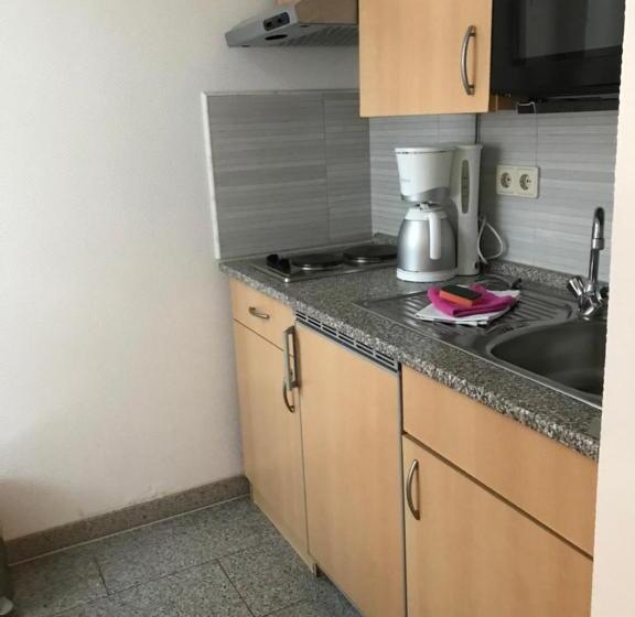 استودیوی استاندارد, Apartments Les Jardins