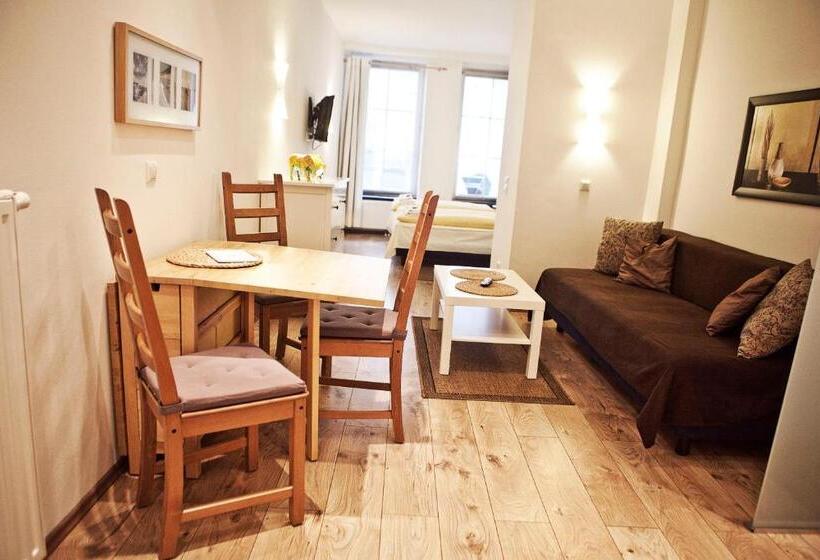 استودیوی استاندارد, Apartments Les Jardins
