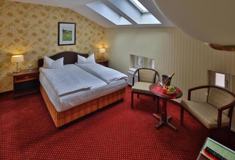 스탠다드 룸, Elefant