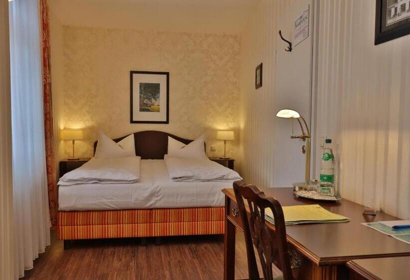 스탠다드 룸, Elefant