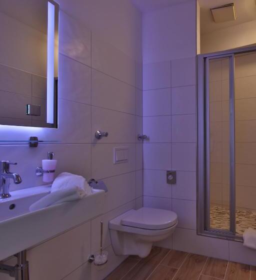 스탠다드 룸, Elefant