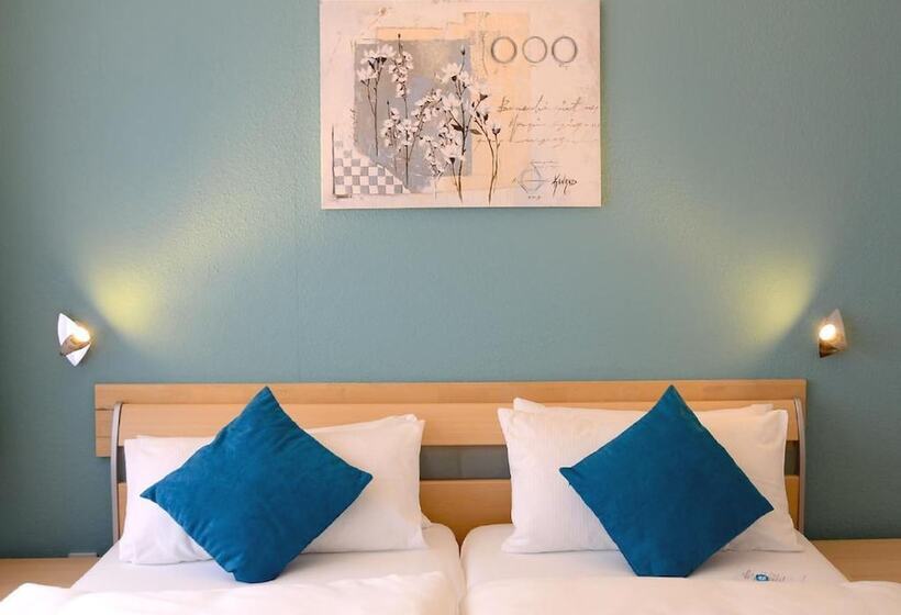 Номер Стандарт, Herrenhof