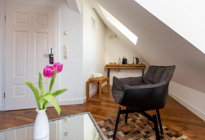 غرفة قياسية, Inselhof