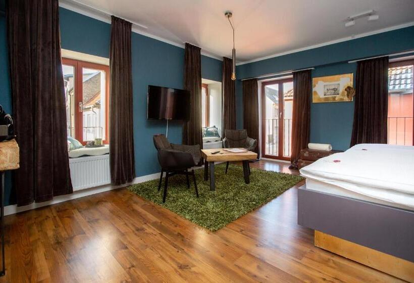 غرفة قياسية, Inselhof