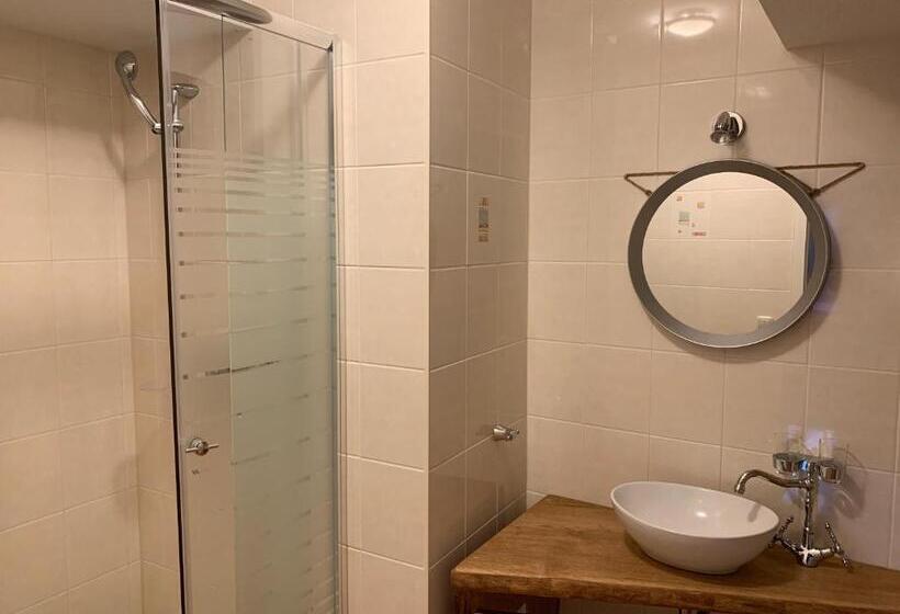 غرفة قياسية, Inselhof