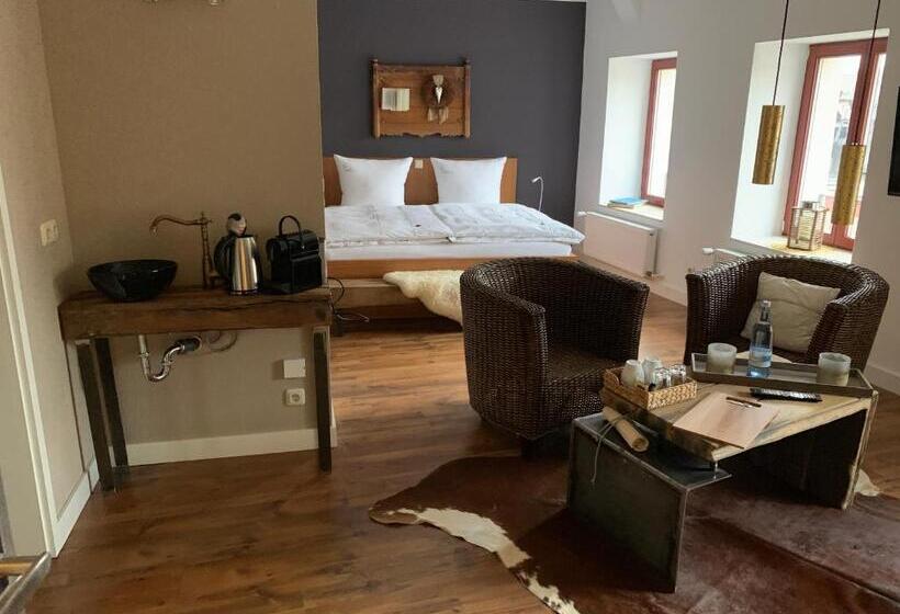 غرفة قياسية, Inselhof