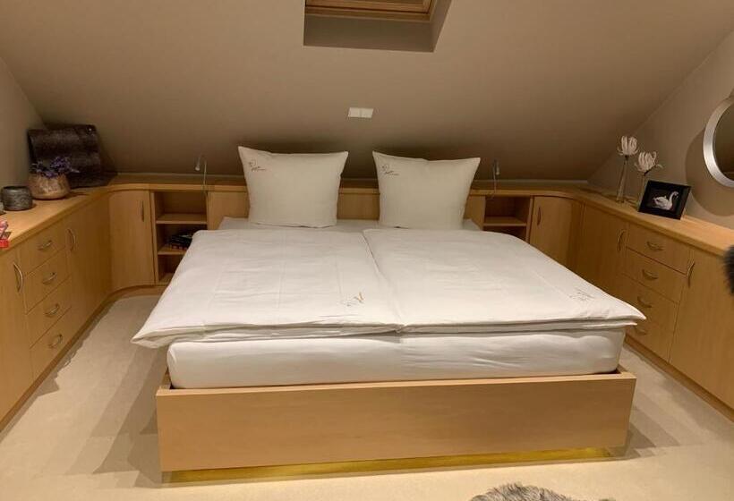 شقة غرفة واحدة, Inselhof