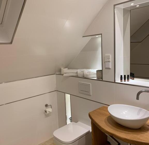 شقة غرفة واحدة, Inselhof