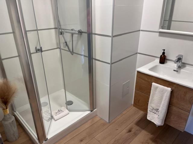 غرفة قياسية, Inselhof