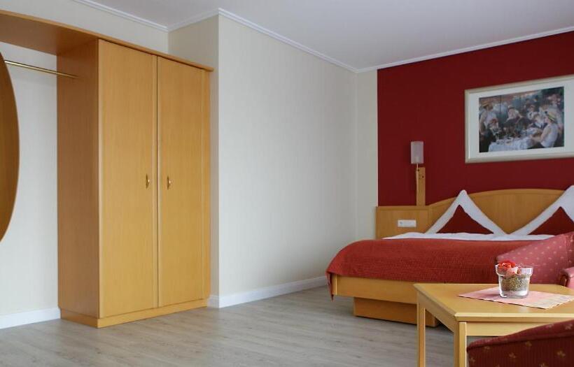 标准间带阳台, Neuwarft