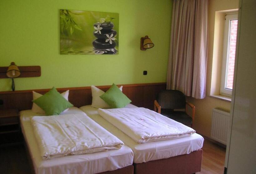 スタンダードルーム, Tanneneck