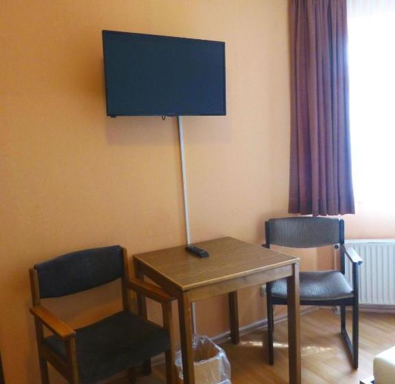 ファミリールーム, Tanneneck