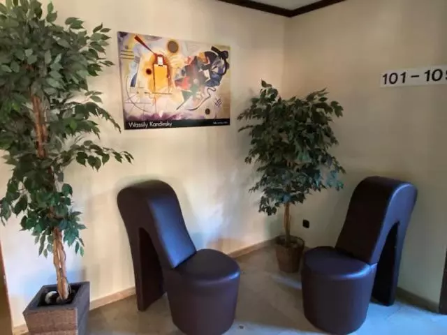 エコノミーシングルルーム, Tanneneck