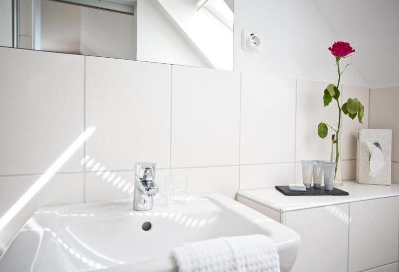 标准间, Zum Goldenen Anker