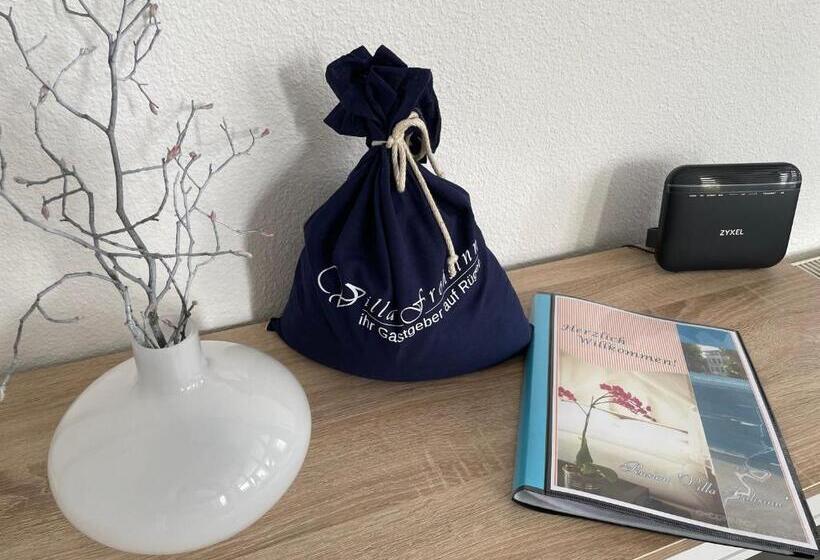 标准间带阳台, Pension Villa Frohsinn Sellin Auf Rügen