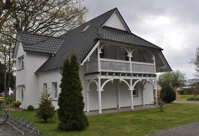 带1个卧室的带阳台的公寓, Pension Villa Frohsinn Sellin Auf Rügen