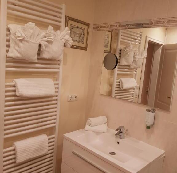 패밀리 스위트, Romantik Im Hotel Villa Röhl