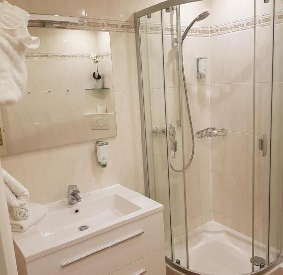 패밀리 스위트, Romantik Im Hotel Villa Röhl