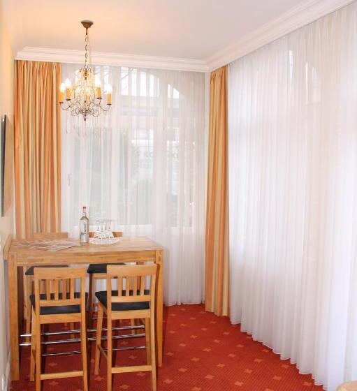 패밀리 스위트, Romantik Im Hotel Villa Röhl