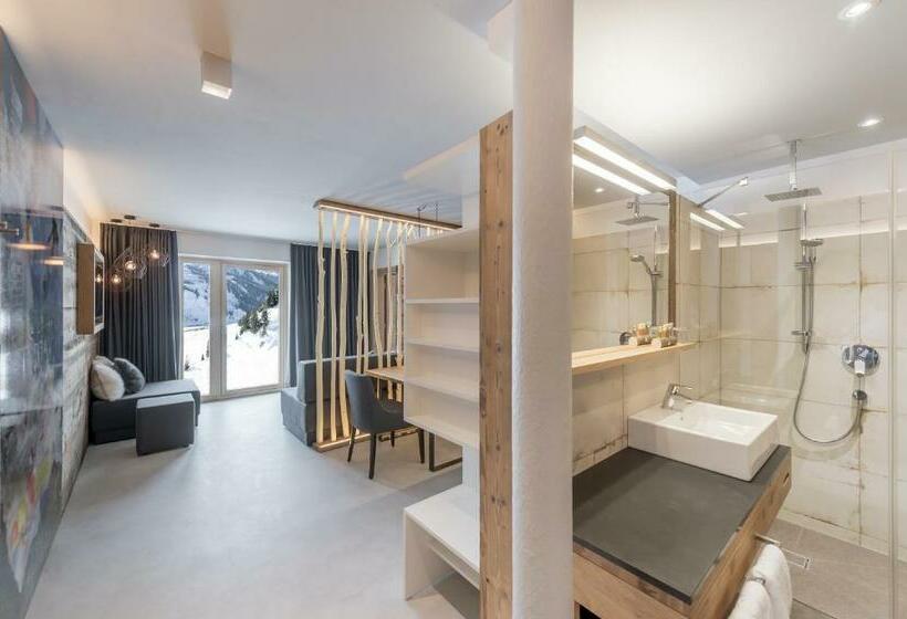 발코니가 있는 스위트, Mondschein Hotel & Chalet