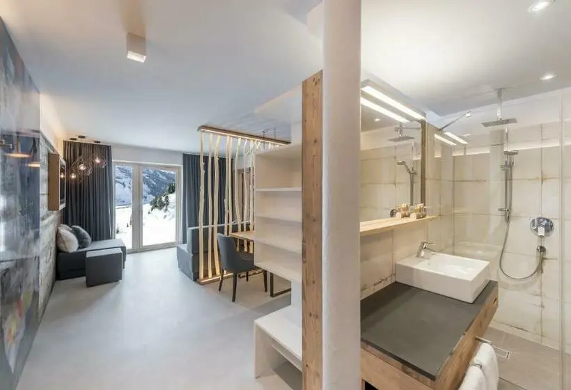 Sviitti Parveke, Mondschein Hotel & Chalet