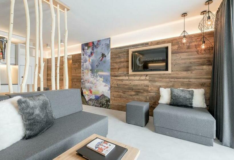سوئیت با بالکن, Mondschein Hotel & Chalet