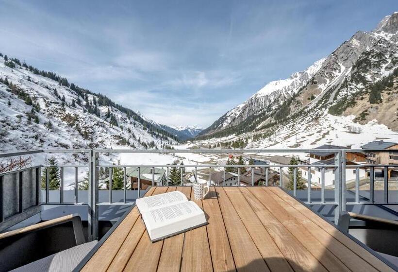 اتاق لوکس, Mondschein Hotel & Chalet
