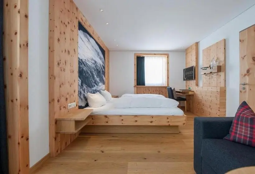 Perhehuone, Mondschein Hotel & Chalet